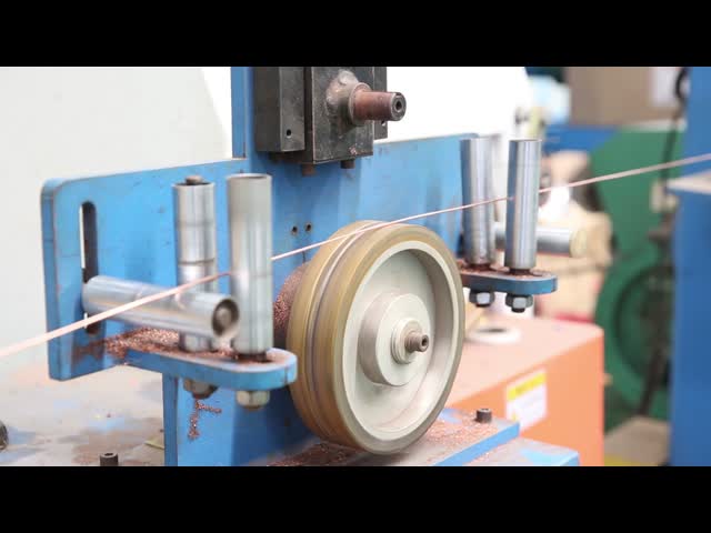 450/750v IEC 60227 01 стандарт 1x1.5mm2-1/1.37mm ПВХ толщина 0.7mm Электрические провода